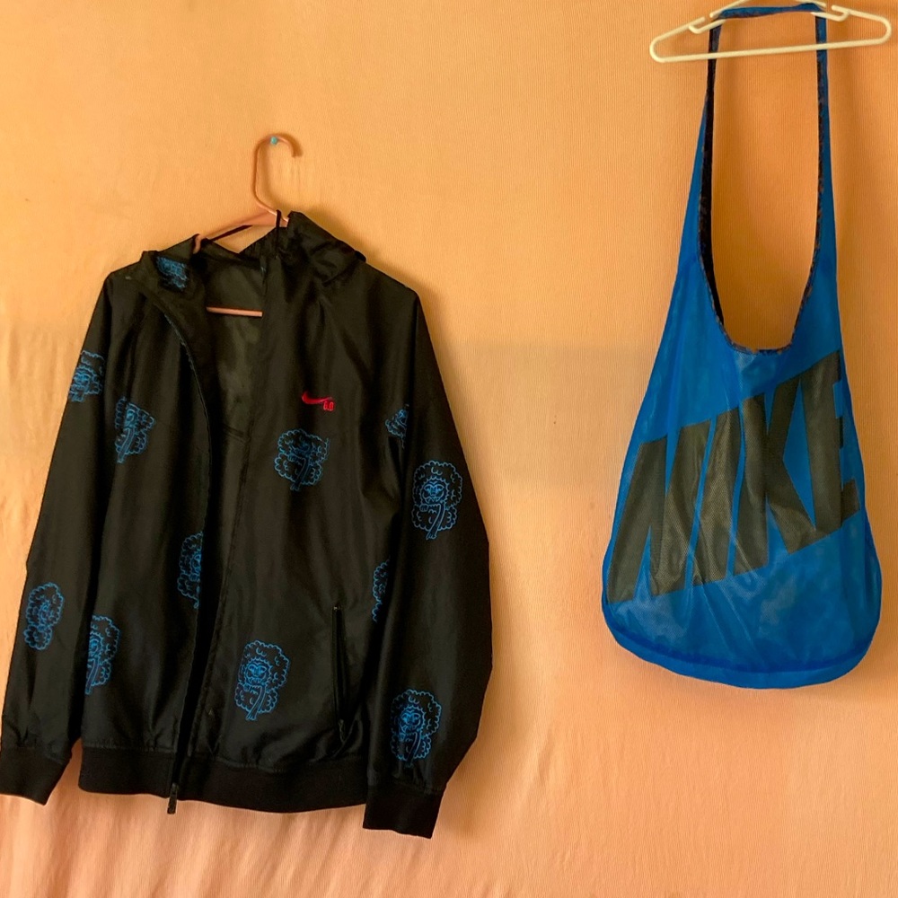 Nike windbreaker 6.0 blue lions with Nike mesh shoulder bag/purse